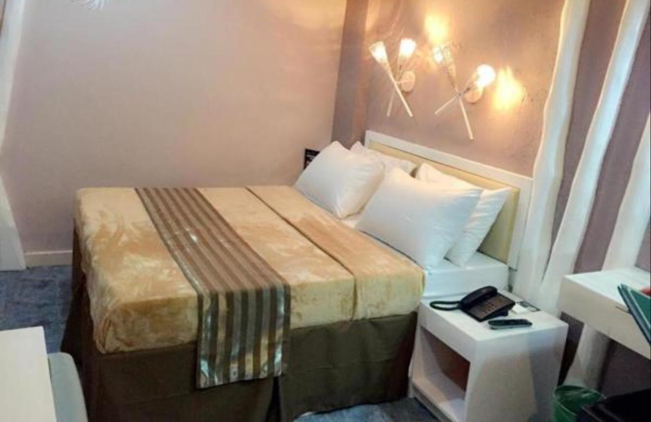 Urban Travellers Hotel Pasay Ngoại thất bức ảnh